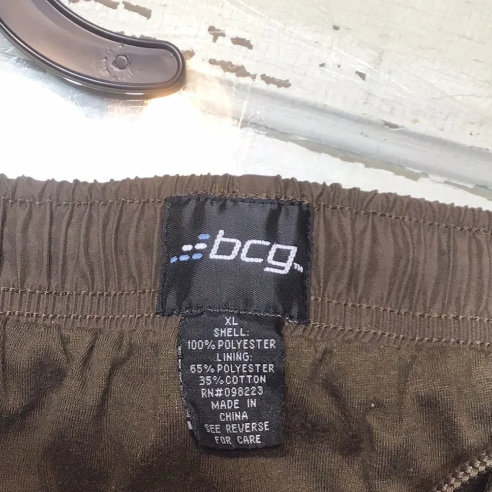 Woman’s Athletic Pink/Brown Suit - Picture 3 of 4